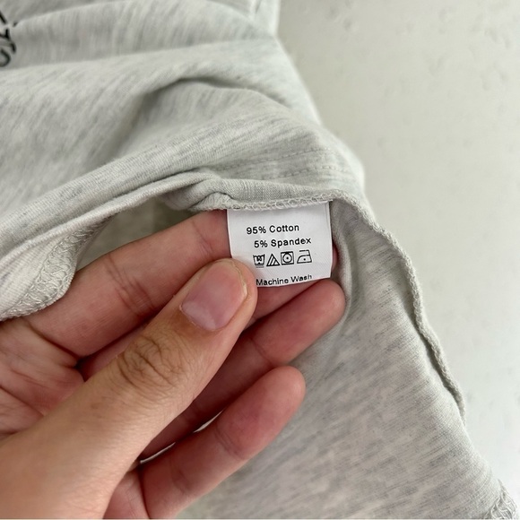 🦋 Grey V-Neck Human Kind Be Both Short Sleeve T-Shirt XL - Picture 5 of 7